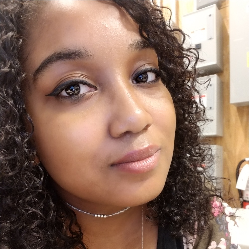 Meet your Posher, Jasmine